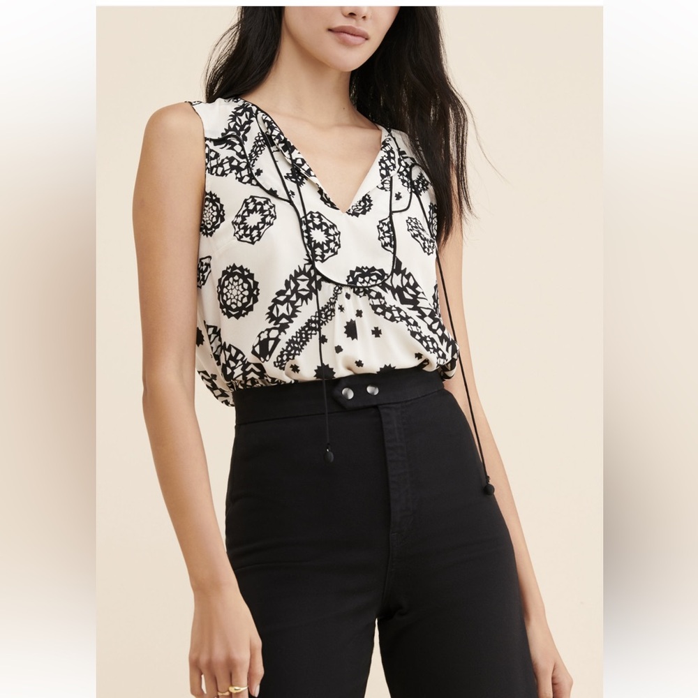 EUC Giuliana Silk Sleeveless Blouse By
Anthropologie